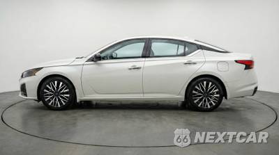 2025 Nissan Altima SV - zdjęcie 4 z 12 - miniatura
