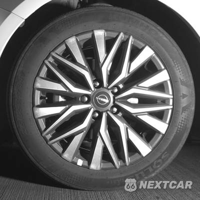 2025 Nissan Altima SV - zdjęcie 9 z 12 - miniatura