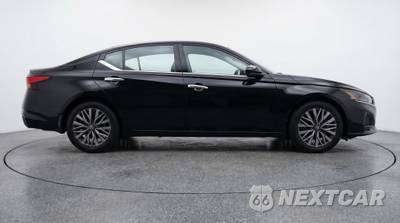 2025 Nissan Altima SV - zdjęcie 8 z 12 - miniatura