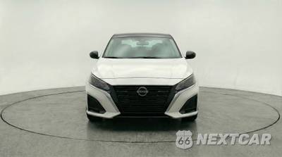 2025 Nissan Altima SV - zdjęcie 2 z 12 - miniatura