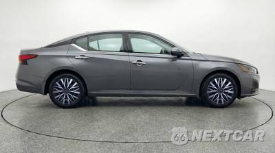 2025 Nissan Altima SV - zdjęcie 8 z 12 - miniatura