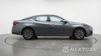 2025 Nissan Altima SV - zdjęcie 8 z 12 - miniatura