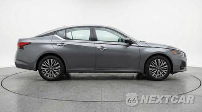 2025 Nissan Altima SV - zdjęcie 8 z 12 - miniatura