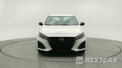 2025 Nissan Altima SV - zdjęcie 2 z 12 - miniatura
