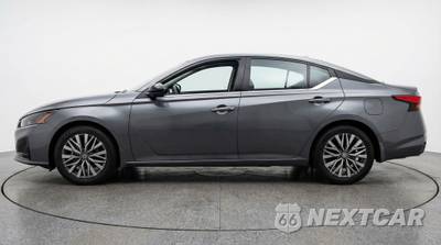 2025 Nissan Altima SV - zdjęcie 4 z 12 - miniatura