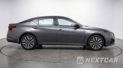2025 Nissan Altima SV - zdjęcie 8 z 12 - miniatura