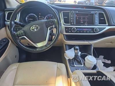 2019 Toyota Highlander Limited Platinum - zdjęcie 14 z 36 - miniatura