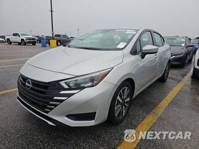 2025 Nissan Versa SV - zdjęcie 1 z 17 - miniatura