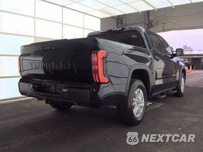 2023 Toyota Tundra SR5 Crew Cab Short Bed - zdjęcie 4 z 18 - miniatura