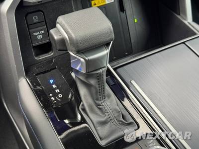 2023 Toyota Sequoia Platinum - zdjęcie 31 z 48 - miniatura