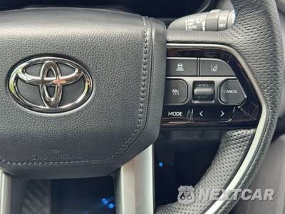 2023 Toyota Sequoia Platinum - zdjęcie 22 z 48 - miniatura