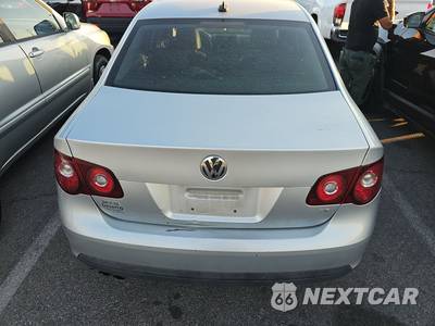 2009 Volkswagen Jetta Sedan SE - zdjęcie 16 z 17 - miniatura