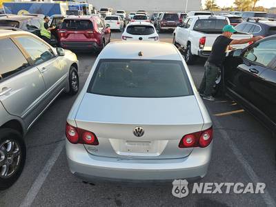 2009 Volkswagen Jetta Sedan SE - zdjęcie 5 z 17 - miniatura
