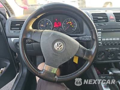 2009 Volkswagen Jetta Sedan SE - zdjęcie 10 z 17 - miniatura