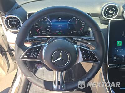 2025 Mercedes-Benz GLC 350e - zdjęcie 10 z 21 - miniatura