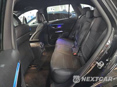 2025 Mercedes-Benz GLC 350e - zdjęcie 13 z 21 - miniatura