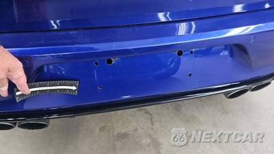 2015 Volkswagen Golf R Hatchback w/DCC & Navigation - zdjęcie 24 z 34 - miniatura