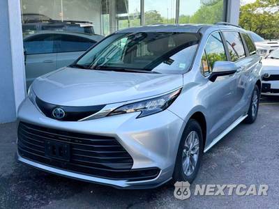 2025 Toyota Sienna LE 8-Passenger 120.5" WB - zdjęcie 3 z 34 - miniatura