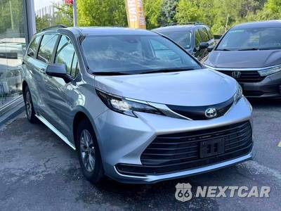 2025 Toyota Sienna LE 8-Passenger 120.5" WB - zdjęcie 2 z 34 - miniatura
