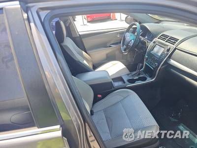2015 Toyota Camry SE - zdjęcie 8 z 27 - miniatura