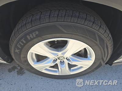 2023 Toyota Highlander LE - zdjęcie 9 z 22 - miniatura