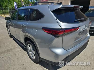 2023 Toyota Highlander LE - zdjęcie 6 z 22 - miniatura