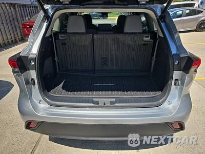 2023 Toyota Highlander LE - zdjęcie 19 z 22 - miniatura