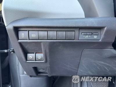 2025 Toyota Sienna LE 8-Passenger 120.5" WB - zdjęcie 13 z 34 - miniatura