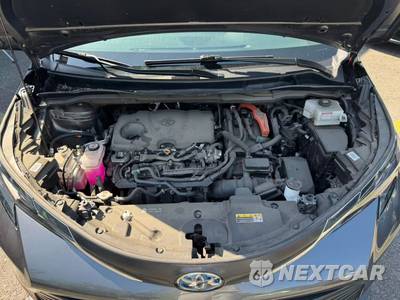 2025 Toyota Sienna LE 8-Passenger 120.5" WB - zdjęcie 17 z 34 - miniatura