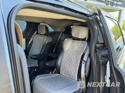 2025 Toyota Sienna LE 8-Passenger 120.5" WB - zdjęcie 20 z 34 - miniatura