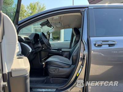 2025 Toyota Sienna LE 8-Passenger 120.5" WB - zdjęcie 18 z 34 - miniatura