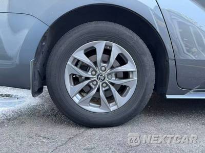 2025 Toyota Sienna LE 8-Passenger 120.5" WB - zdjęcie 29 z 34 - miniatura
