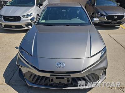 2025 Toyota Camry SE - zdjęcie 2 z 22 - miniatura