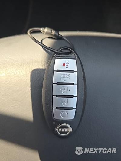 2025 Nissan Altima SR - zdjęcie 21 z 22 - miniatura