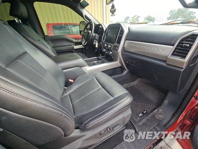 2022 Ford Super Duty F-250 Lariat Crew Cab Medium Bed - zdjęcie 8 z 29 - miniatura