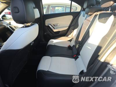 2020 Mercedes-Benz A 220 - zdjęcie 13 z 26 - miniatura
