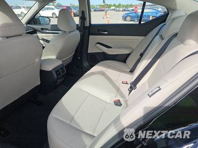 2025 Nissan Altima SL - zdjęcie 13 z 18 - miniatura