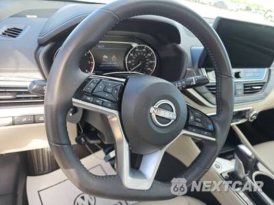 2025 Nissan Altima SL - zdjęcie 10 z 18 - miniatura