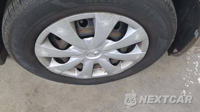 2010 Toyota Corolla LE - zdjęcie 28 z 33 - miniatura