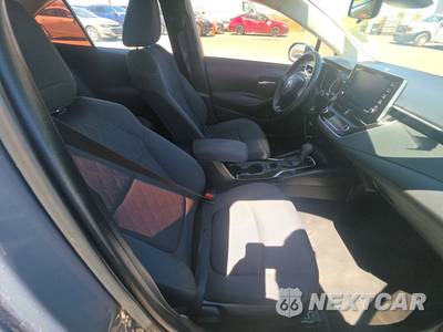 2021 Toyota Corolla LE Sedan - zdjęcie 8 z 37 - miniatura