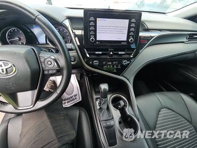 2024 Toyota Camry SE Nightshade - zdjęcie 11 z 23 - miniatura