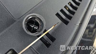 2024 Toyota Camry SE Nightshade - zdjęcie 17 z 23 - miniatura