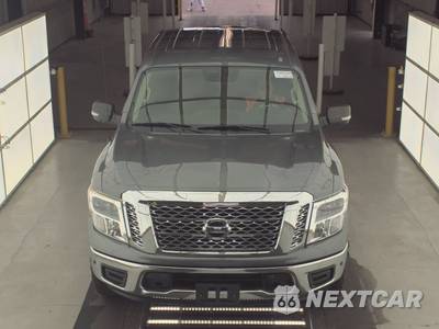 2018 Nissan TITAN SV Crew Cab Short Bed - zdjęcie 2 z 24 - miniatura