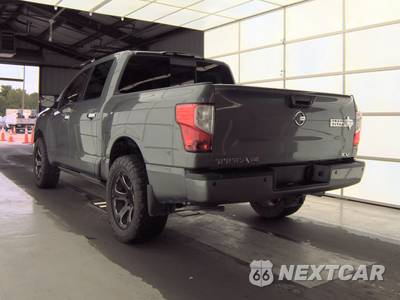 2018 Nissan TITAN SV Crew Cab Short Bed - zdjęcie 6 z 24 - miniatura