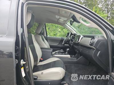 2020 Toyota Tacoma SR5 Crew Cab Medium Bed - zdjęcie 8 z 27 - miniatura