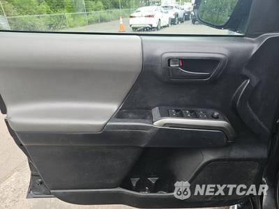 2020 Toyota Tacoma SR5 Crew Cab Medium Bed - zdjęcie 9 z 27 - miniatura
