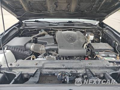 2020 Toyota Tacoma SR5 Crew Cab Medium Bed - zdjęcie 15 z 27 - miniatura