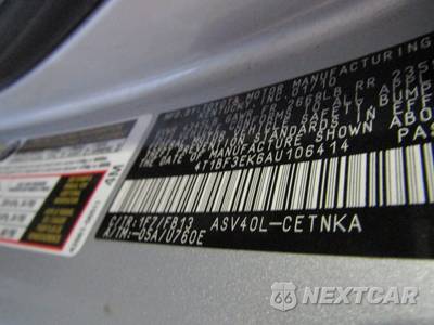 2010 Toyota Camry LE - zdjęcie 8 z 22 - miniatura
