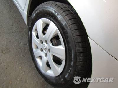 2010 Toyota Camry LE - zdjęcie 20 z 22 - miniatura