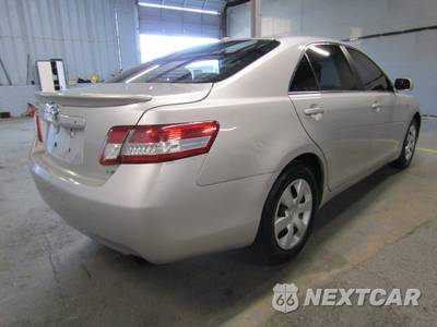 2010 Toyota Camry LE - zdjęcie 6 z 22 - miniatura